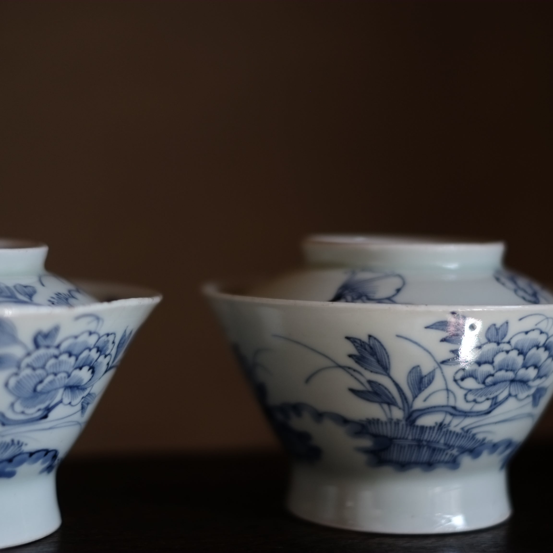 苺大福 骨董 蓋茶碗 青地4つ 朱地2つ 合計6つ 苺大福 骨董 蓋茶碗 青