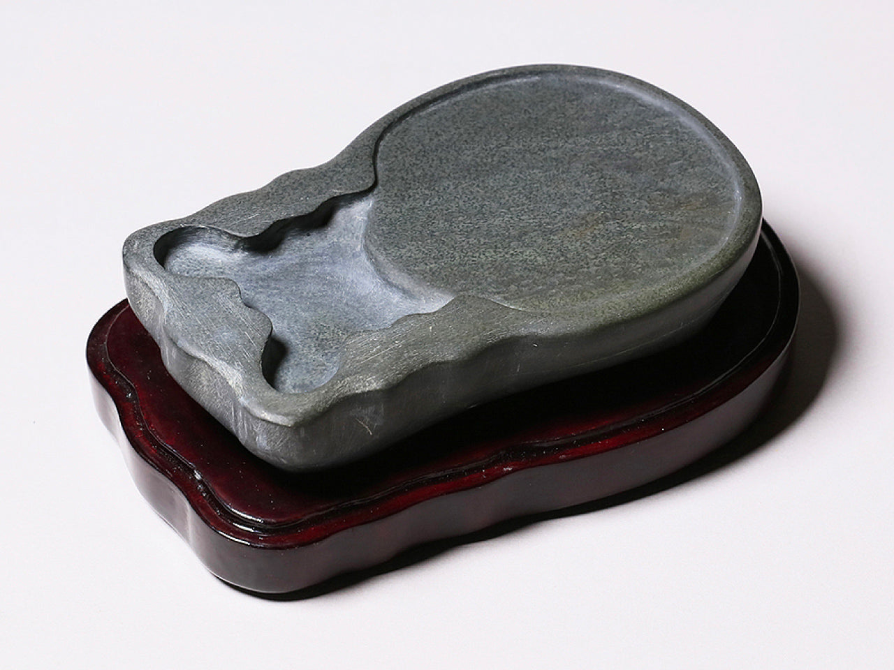装飾的な硯 端渓硯？ ⭕️中国端渓硯 太史研 綺麗な石紋と11眼柱 個性