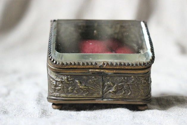 ⚫︎フランスアンティーク⚫︎美しいオルモル調装飾 厚ガラスの