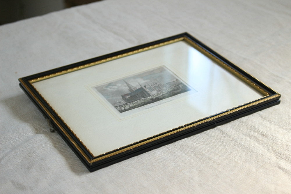 教会が描かれたフレーム（額）23x18.5cm イギリスアンティーク