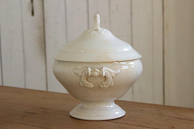 時代を経た味わい深さが魅力のリュネビル窯スーピエール フランス