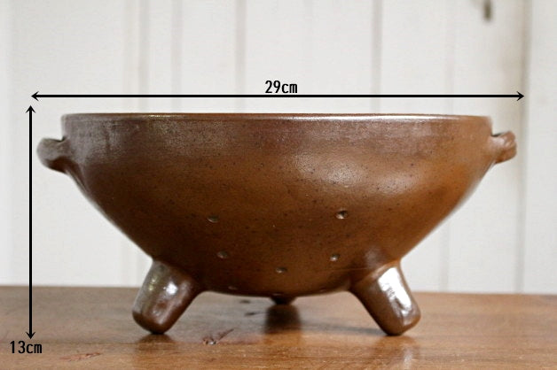 レアな陶器製コランダー（水切り） フランスアンティークキッチン雑貨