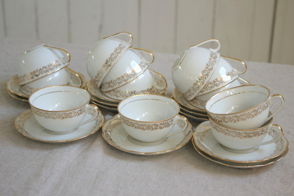 7客あり！ショーヴィニー金彩のカップ＆ソーサー フランスアンティーク