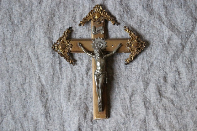 ディスプレイにカッコいい十字架のキリスト像 フランスアンティーク