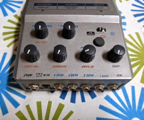 Akai Headrush E1 – Stompbox Sonic