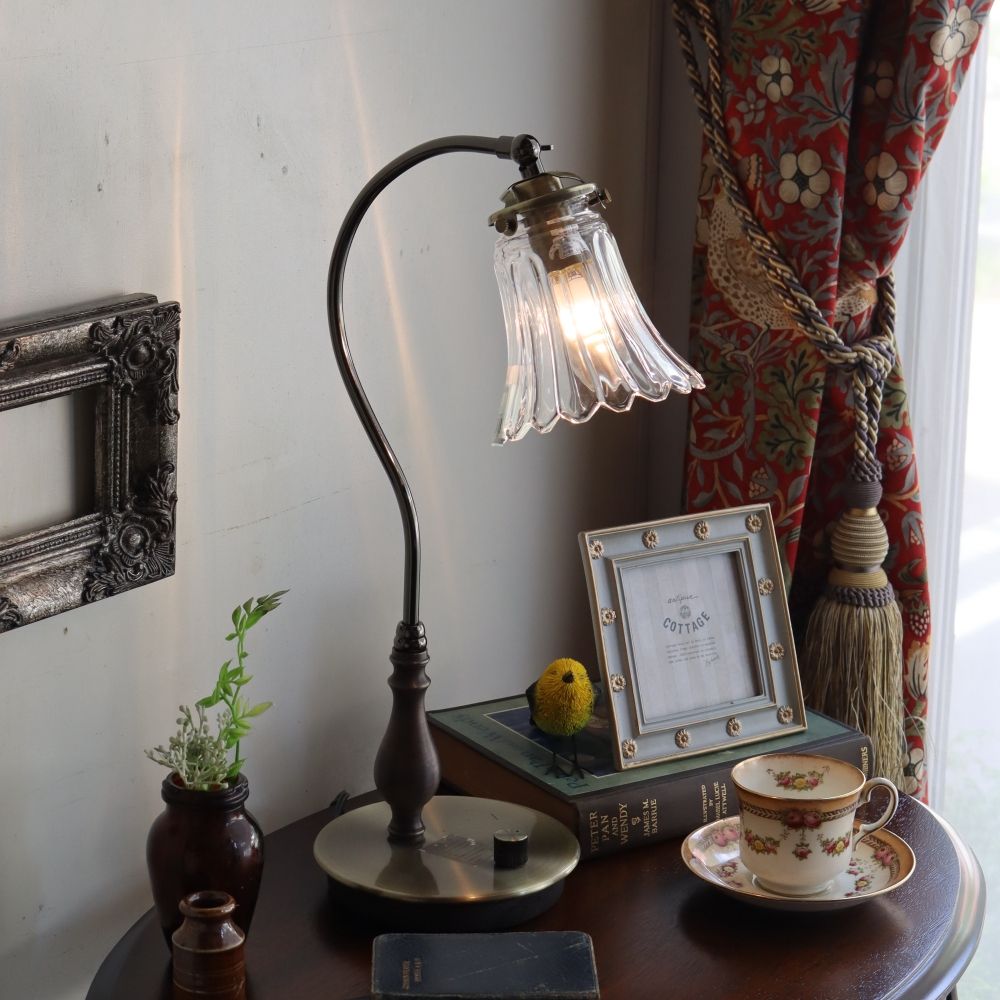 花のように可憐♪ テーブルランプセット【灯具A】 FC1-1570A-165