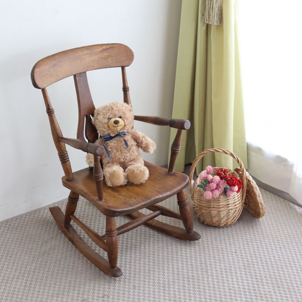 可愛い飾り椅子に♪ チャイルドロッキングチェア VC107-084