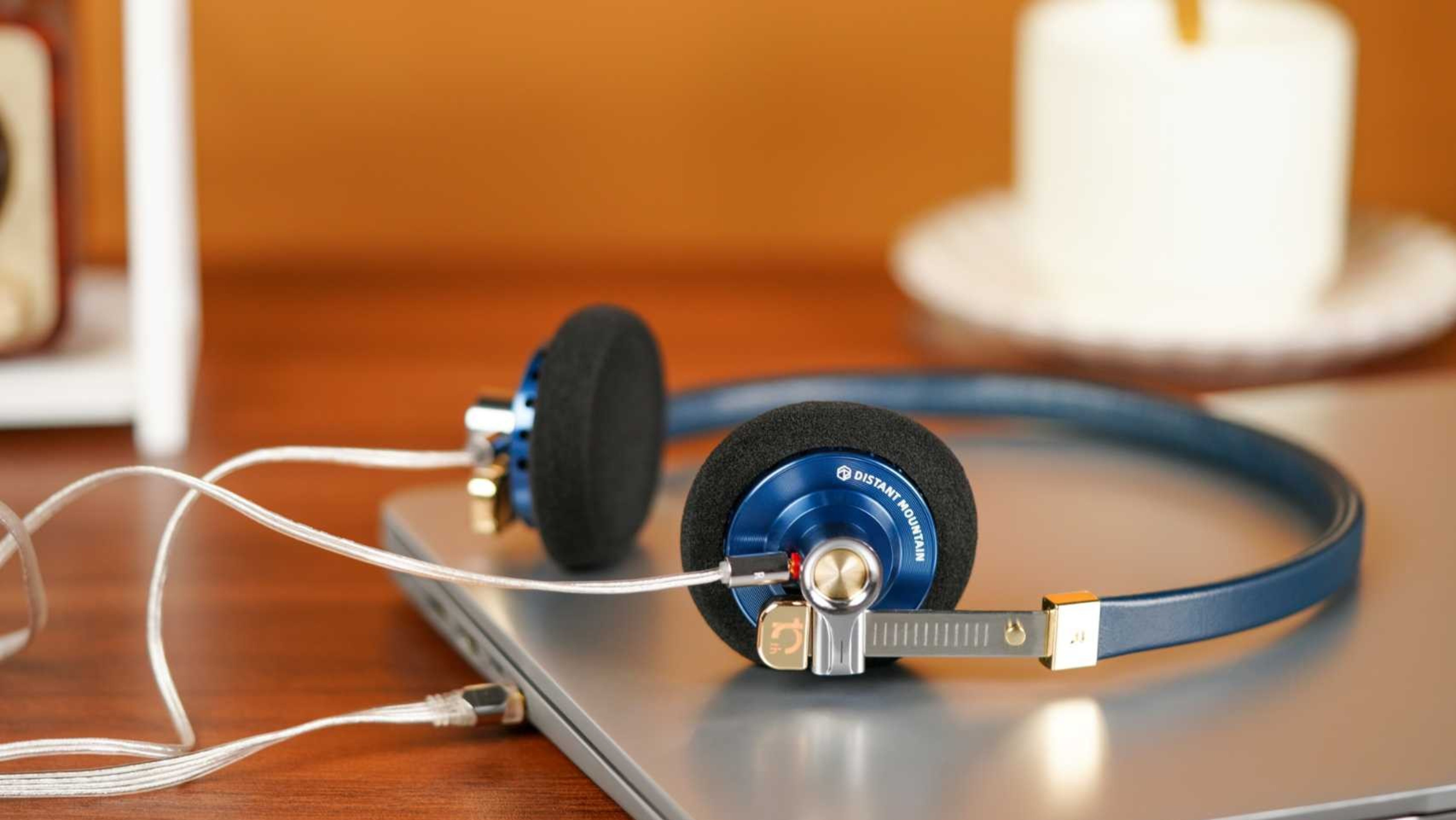 ROSE DISTANT MOUNTAIN 10th Anniversary Edition – 伊藤屋国際