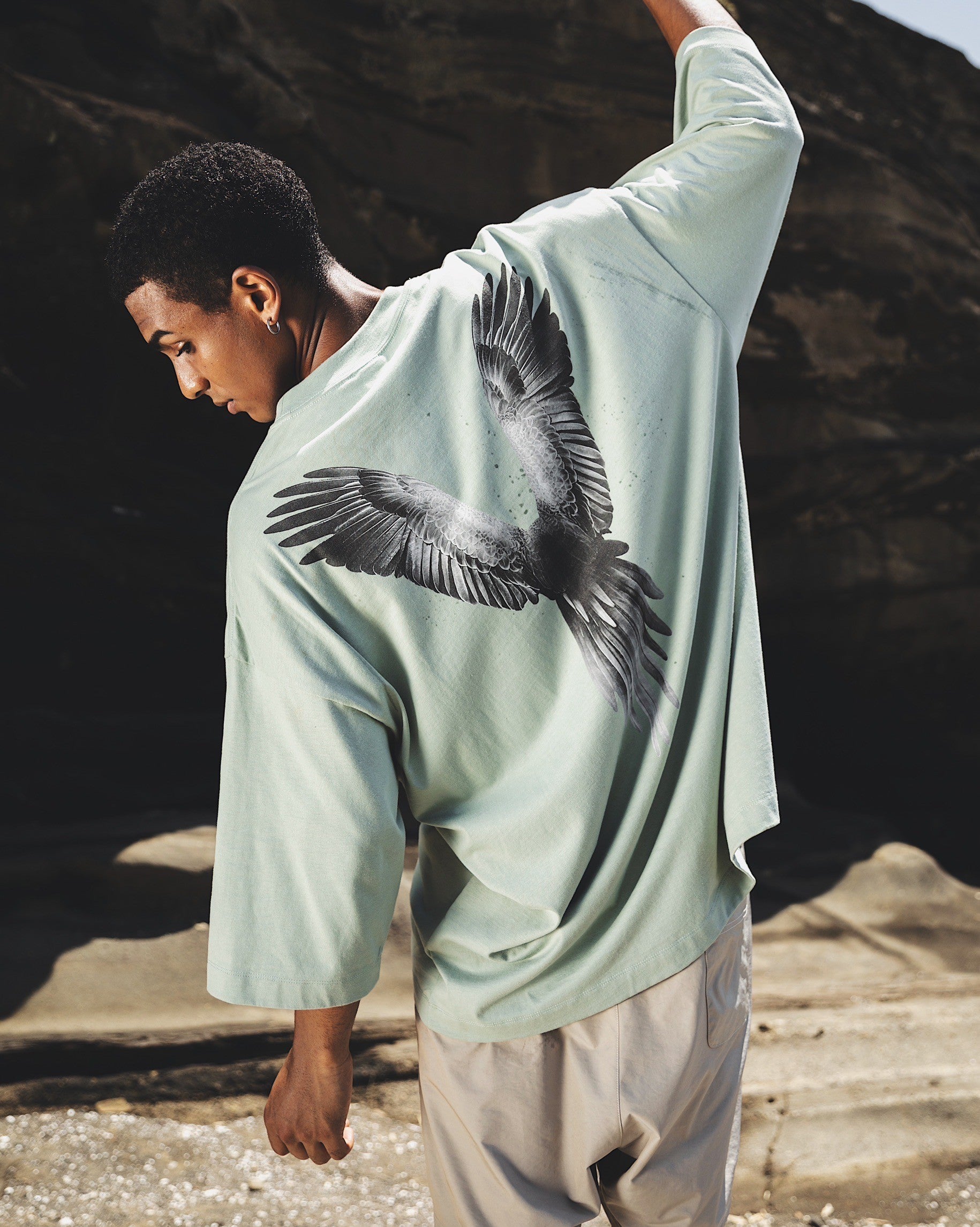 Bird Graphic Extra Big T-Shirt - Light Green – LÝFT