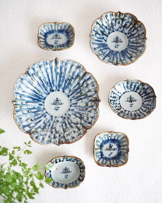 砥部焼 陶房遊 輪花平鉢(小) 錆青 ¥4,290 大人の焼き物