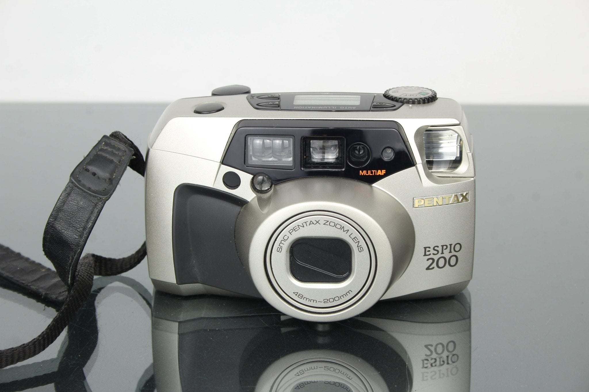 Pentax Espio 140: Compact 35mm Zoom Camera for Everyday Film