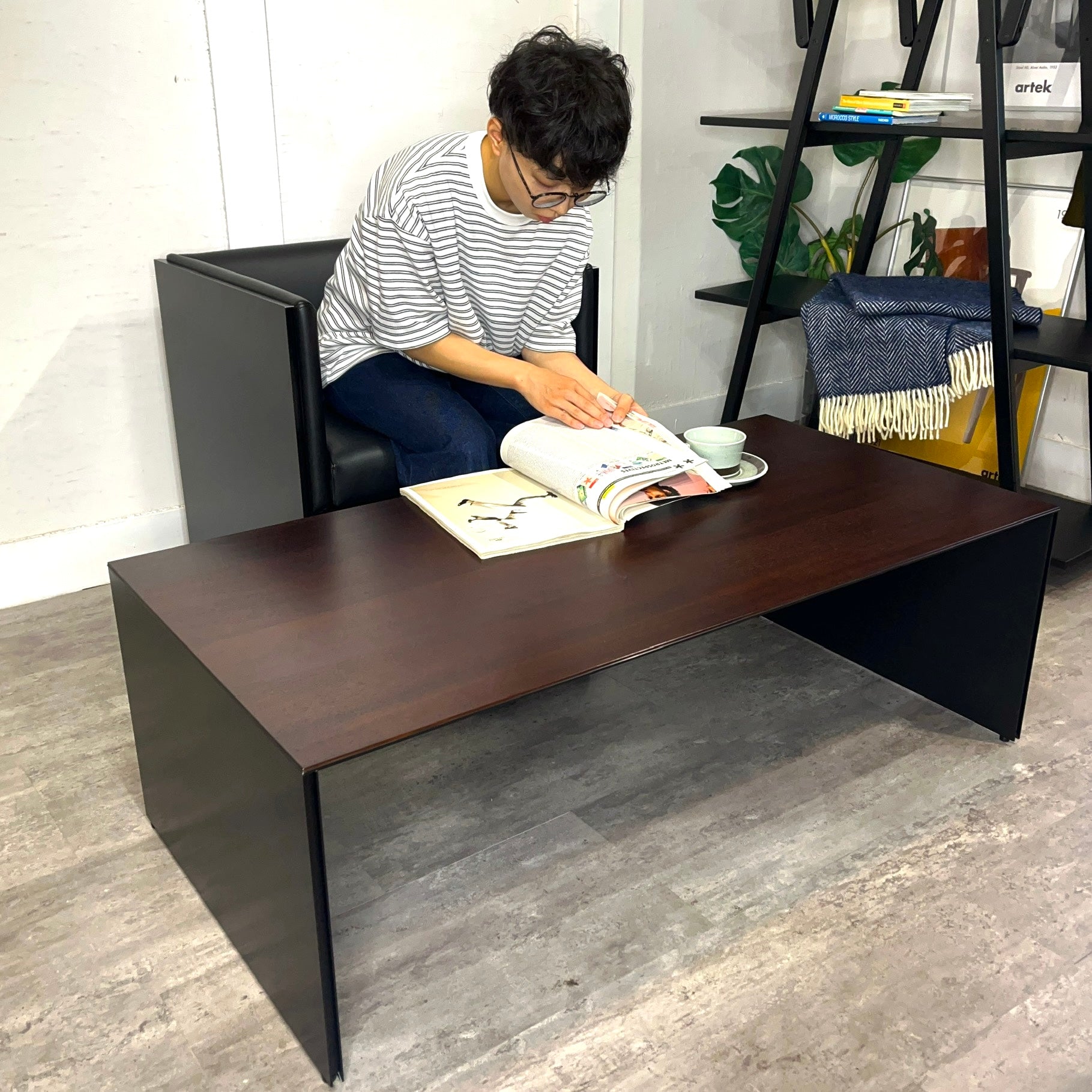 K♢179 カッシーナイクスシーiXC エアフレームローテーブル K♢179