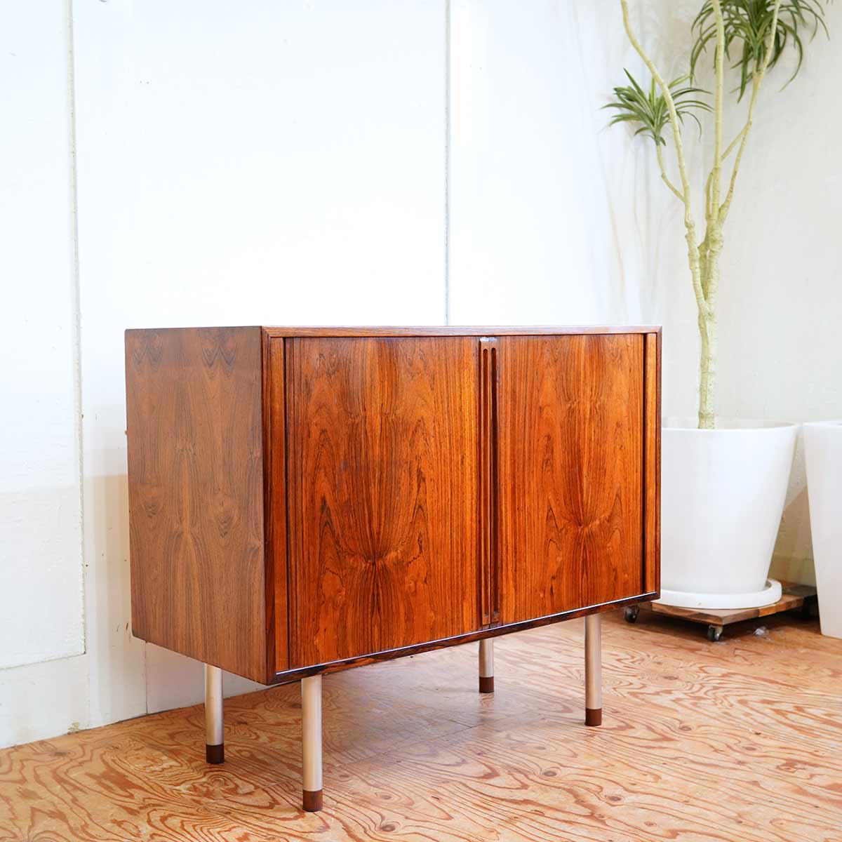 昭和ヴィンテージ 国産ミッドセンチュリー 蛇腹引き戸 北欧モダン