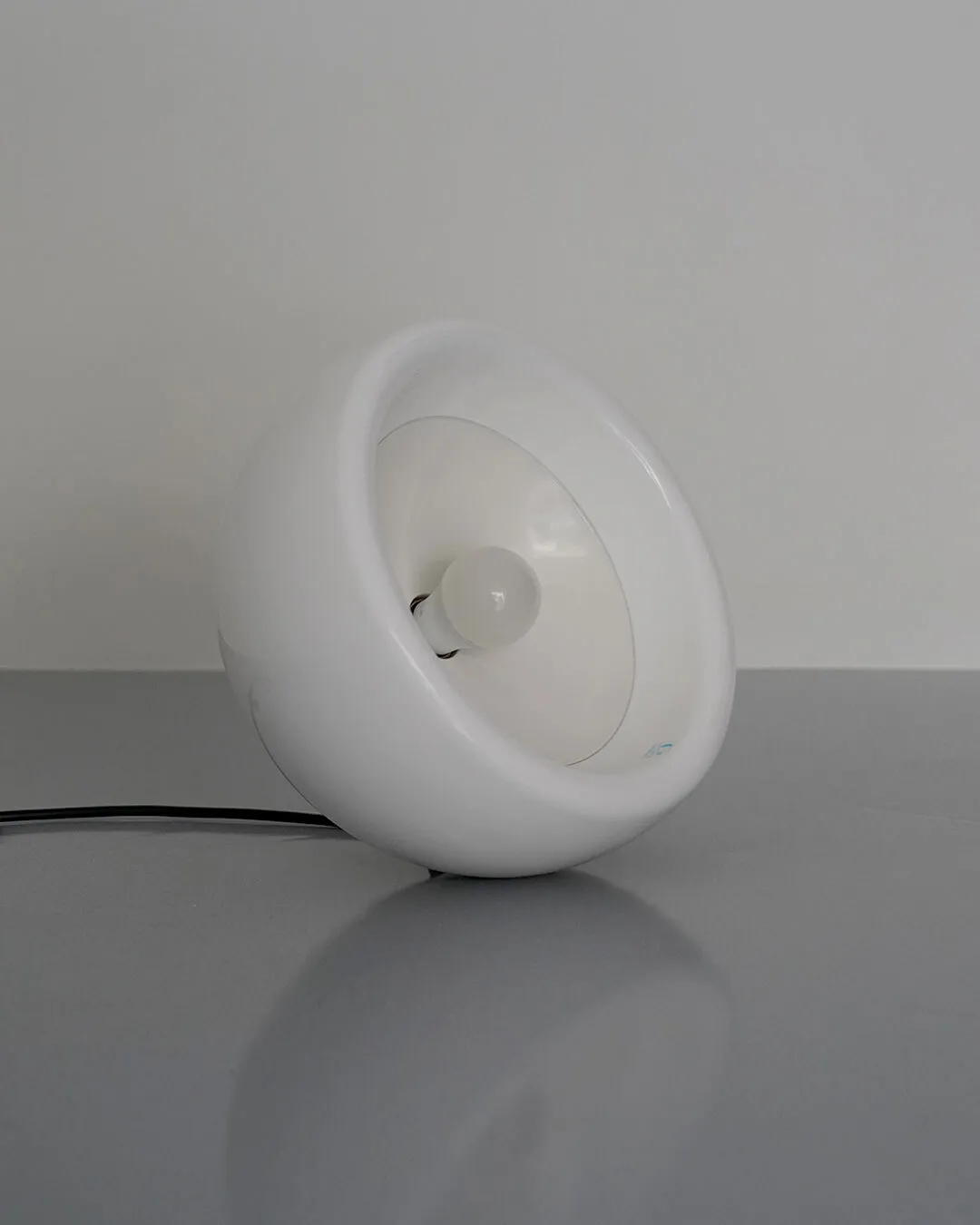 Yamagiwa - Wan Lamp 白, Design by Naoto Fukasawa 深澤直人, 2005