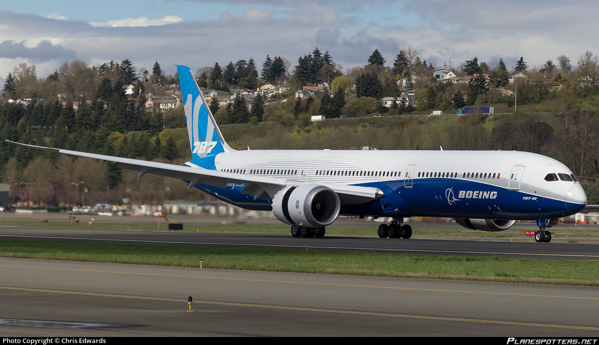 N528ZC Boeing Boeing 787-10 Dreamliner Photo by Chris Edwards | ID