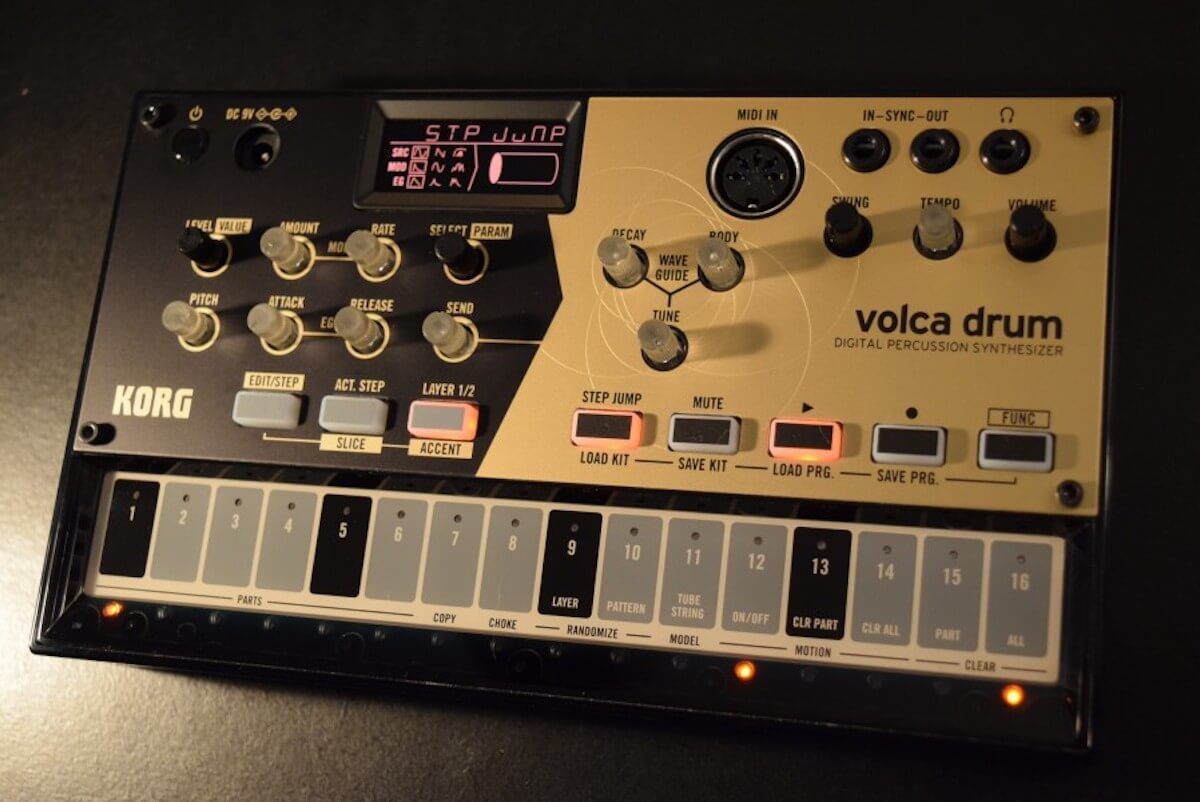 音作りや演奏の自由度が高いデジタル・パーカッション・シンセサイザー