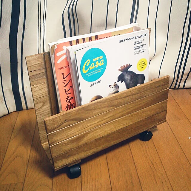 マガジンラック 手作りのおすすめ商品とおしゃれな実例 ｜ RoomClip