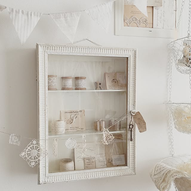 フランスアンティーク エクリュ ウォールキャビネット 棚 壁掛け シェルフ