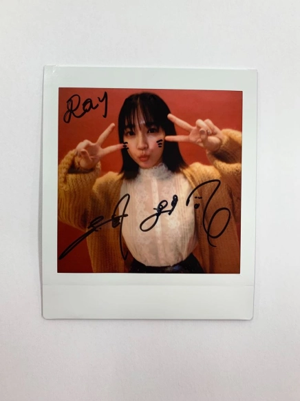 吉岡里帆】撮影前にやることは？ 独占ポラのプレゼントつき♪ (2ページ