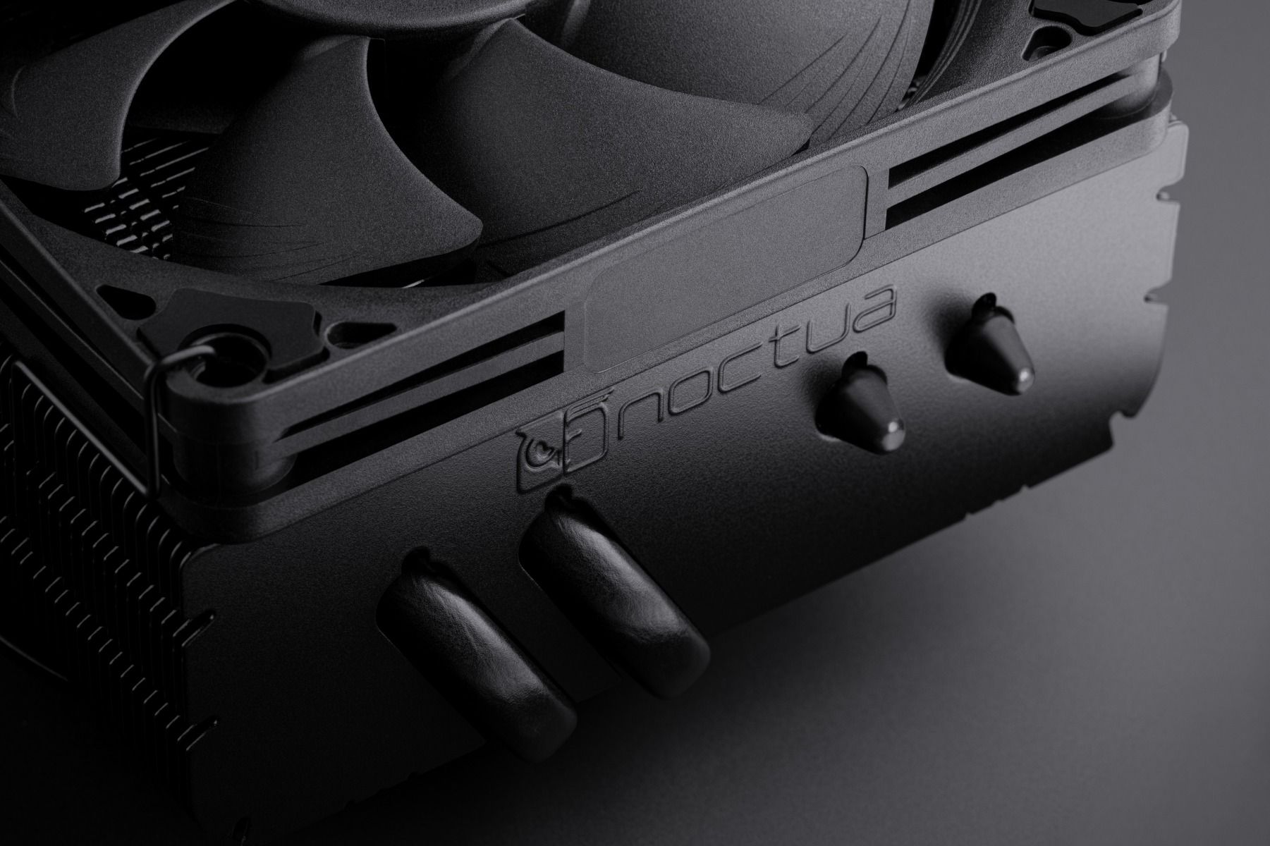 Noctua Goes All-Stealth With Its NH-D9L & NH-L9x65 chromax.black