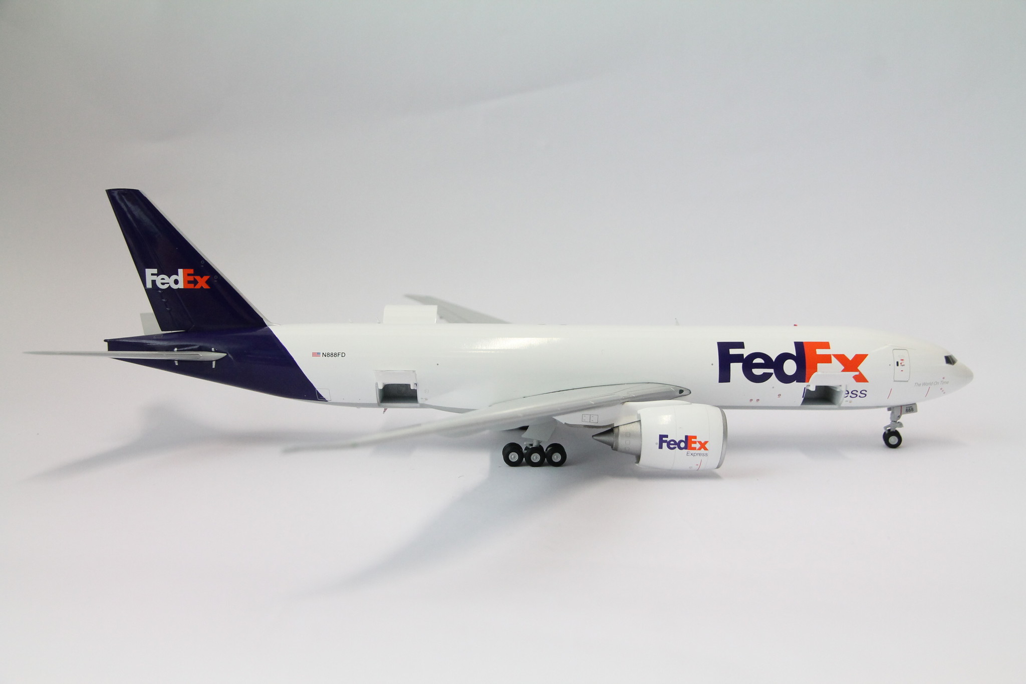 飛行機模型 ディスプレイ FedEx 777-200f PACMIN 飛行機模型