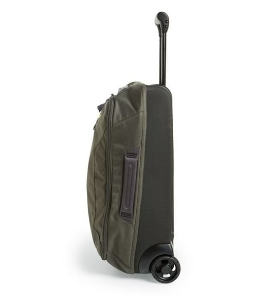 patagonia（パタゴニア）の「Patagonia 'Transport' Rolling Carry-On