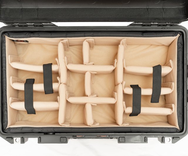 PELICAN 1750 ペリカンケース 蓋側フォーム付きデザートタン PELICAN