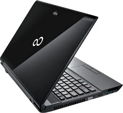 Fujitsu Lifebook AH532 Laptop (2nd Gen Ci3/ 4GB/ 750GB/ Win8/ 1GB