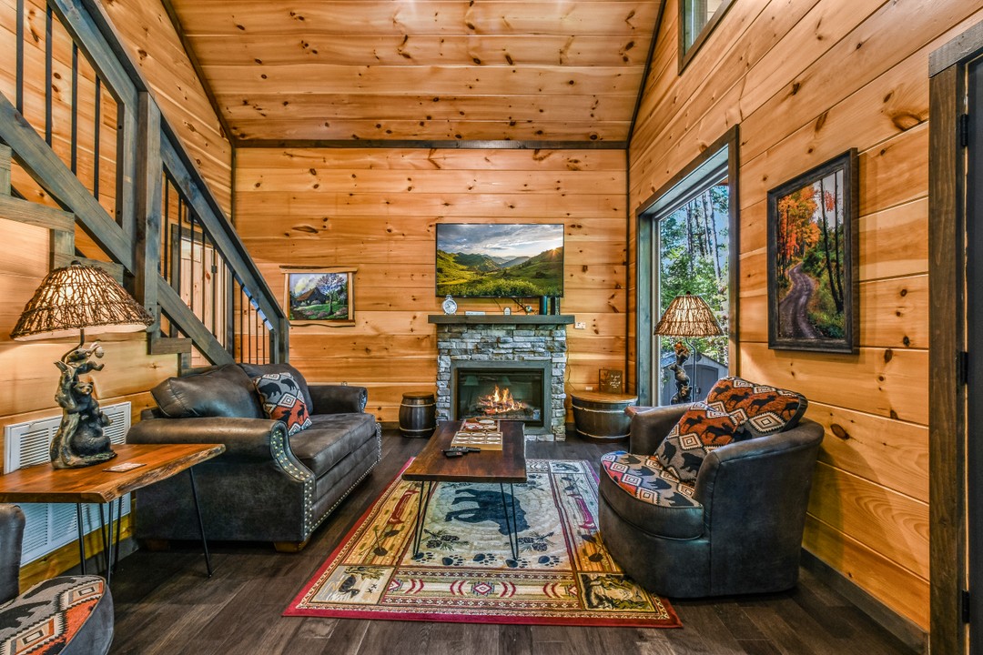 Honeysuckle Hill: Pet Friendly, Free Attraction Tickets, Hot Tub