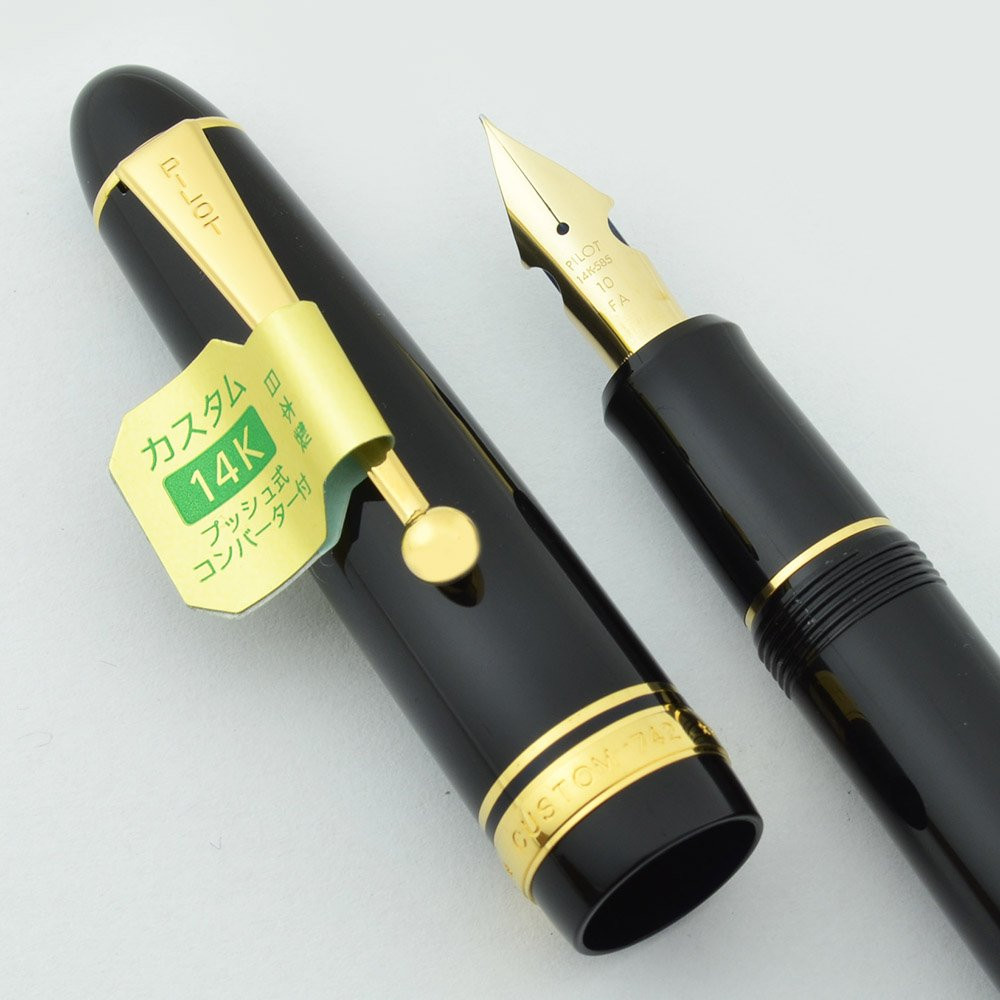 Pilot Namiki Custom 742 Fountain Pen - Black, Gold Trim, Flexible