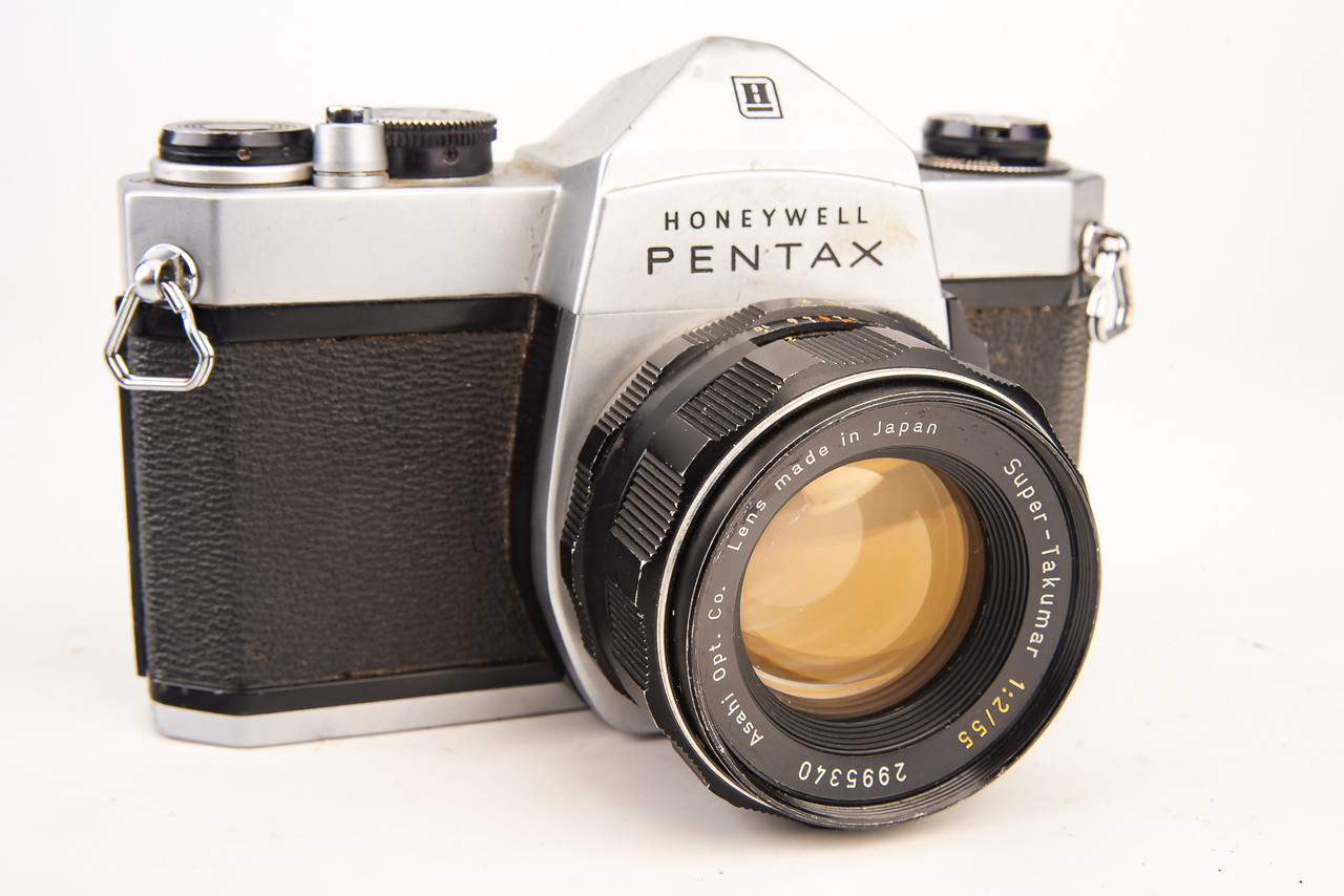 Pentax Spotmatic SP 1000 35mm SLR Film Camera w Super Takumar 55mm