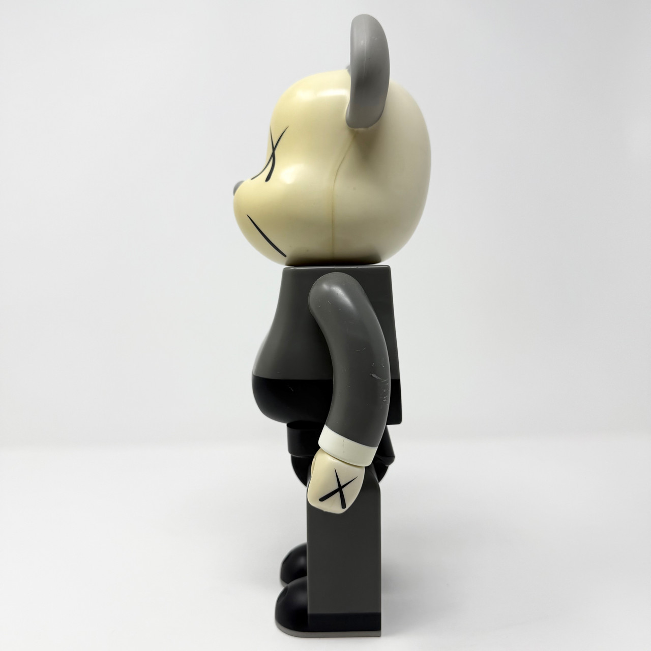 Bearbrick400%Kaws Chum Kubrick