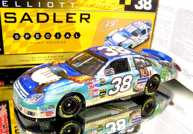 ELLIOTT SADLER 2006 PIRATES OF THE CARRIBEAN 1/24 ACTION