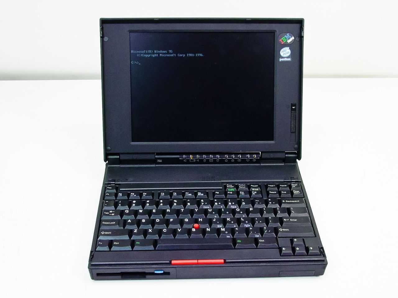 IBM 9545 ThinkPad 755C 486-DX2/50 Laptop