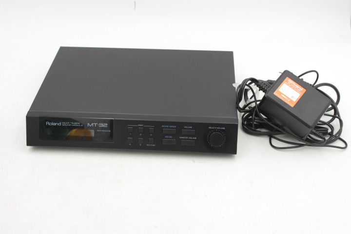 Roland MT-32 音源モジュール Roland MT-32 Multi Timbre MIDI Sound