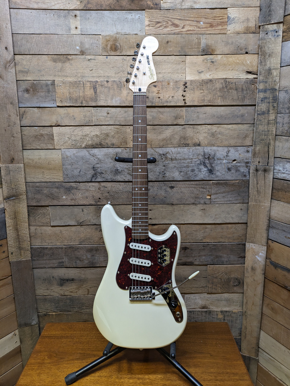 ギター Squier by Fender Paranormal Cyclone Squier Paranormal