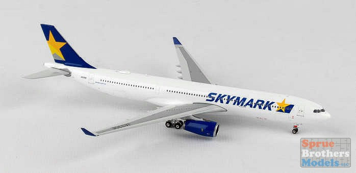 PHX1514 1:400 Phoenix Model Skymark Airbus A330-300 REG #JA330D