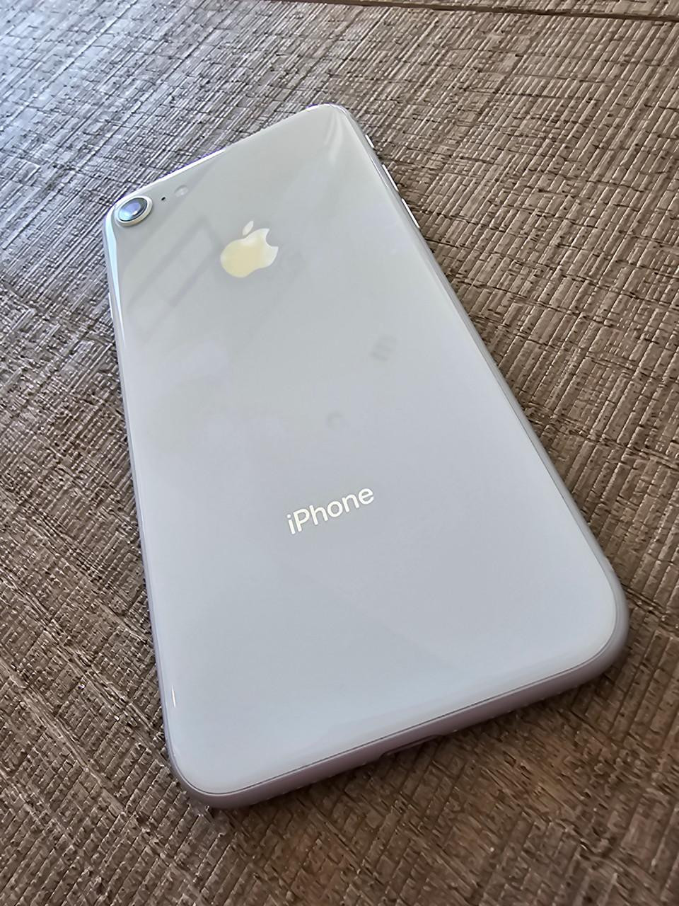 Apple iPhone 8ホワイト 4.7インチ スマートフォン本体 iPhone 8｜価格
