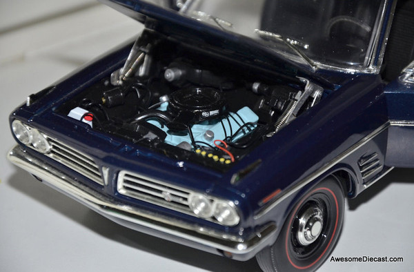 1963 Pontiac LeMans Coupe, Nocturne Blue 1:18 Diecast Model Car by