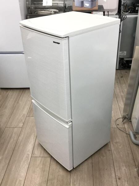 SHARP 冷蔵庫 137L ホワイト SJ-D14F-W