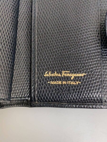 Salvatore Ferragamo(サルヴァトーレフェラガモ) / 2つ折り財布/--/BLK