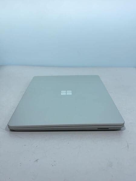 Microsoft ノートパソコン シルバー