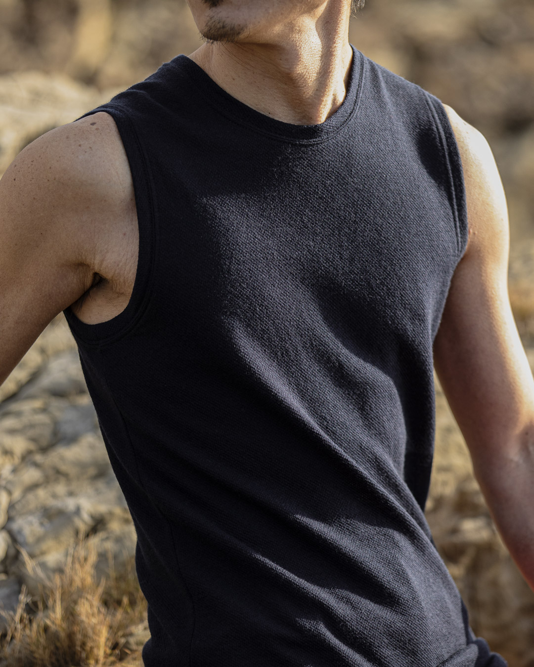 DF Mesh Merino Sleeveless | 山と道 U.L. HIKE & BACKPACKING