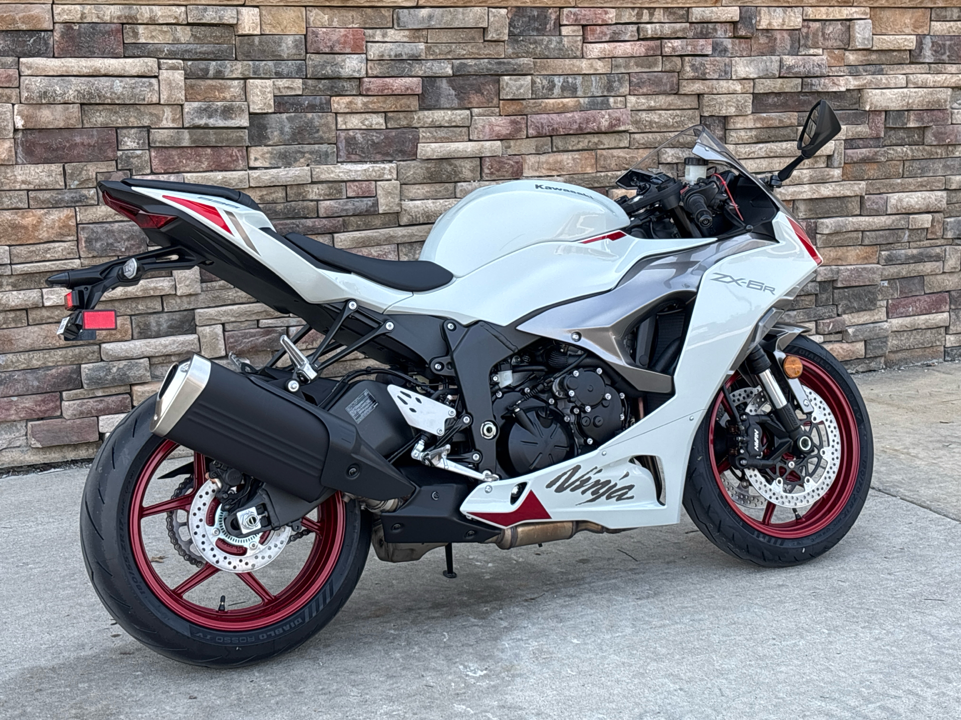 New 2025 Kawasaki Ninja ZX-6R, Columbia MO | Specs, Price, Photos