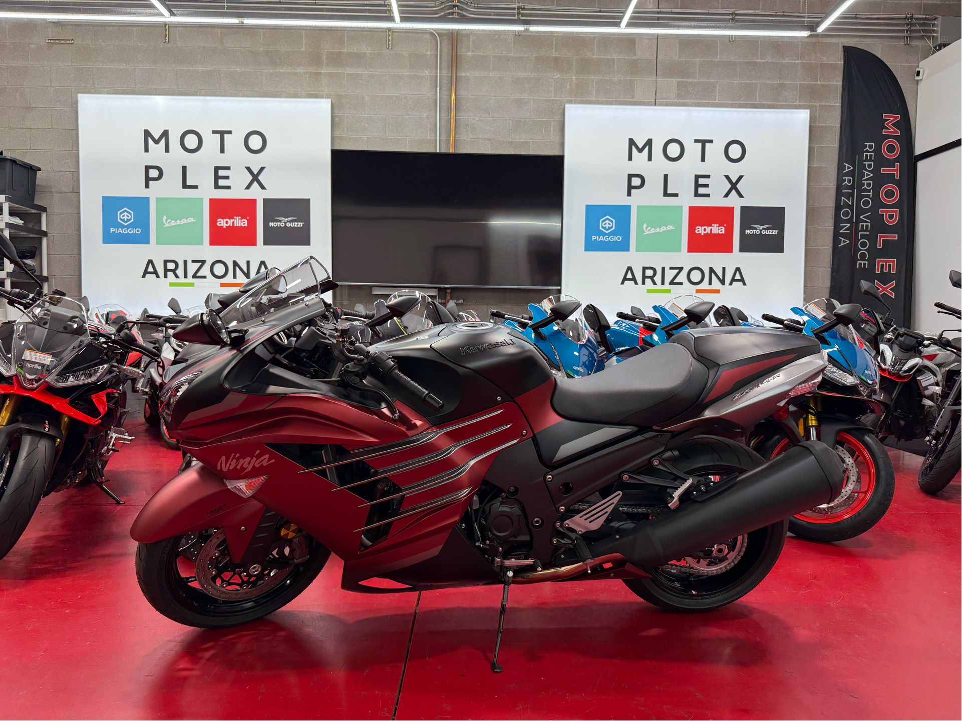 と@プロフ必読 ハンバーガー プロフ必読 ディアブロ・ガーリックダブル