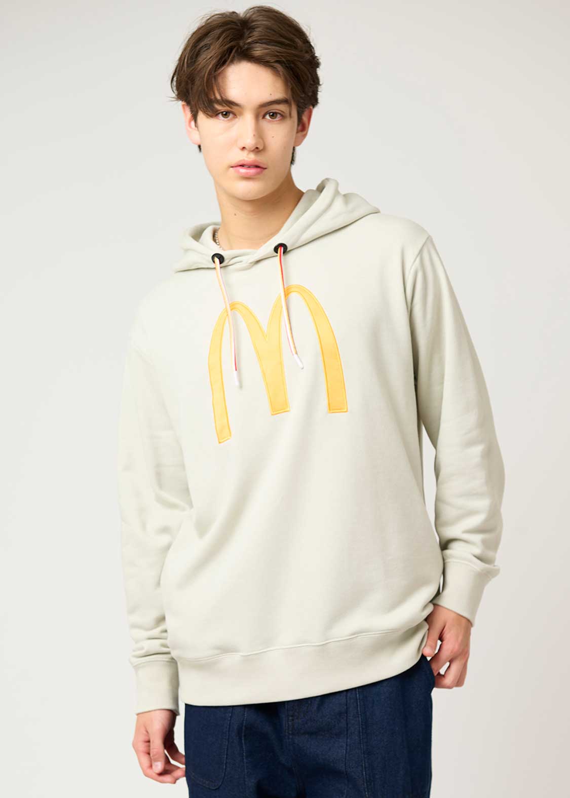 yanagina ファンクラブ限定 蝶ロゴ付きクリーム色 パーカー Lサイズ