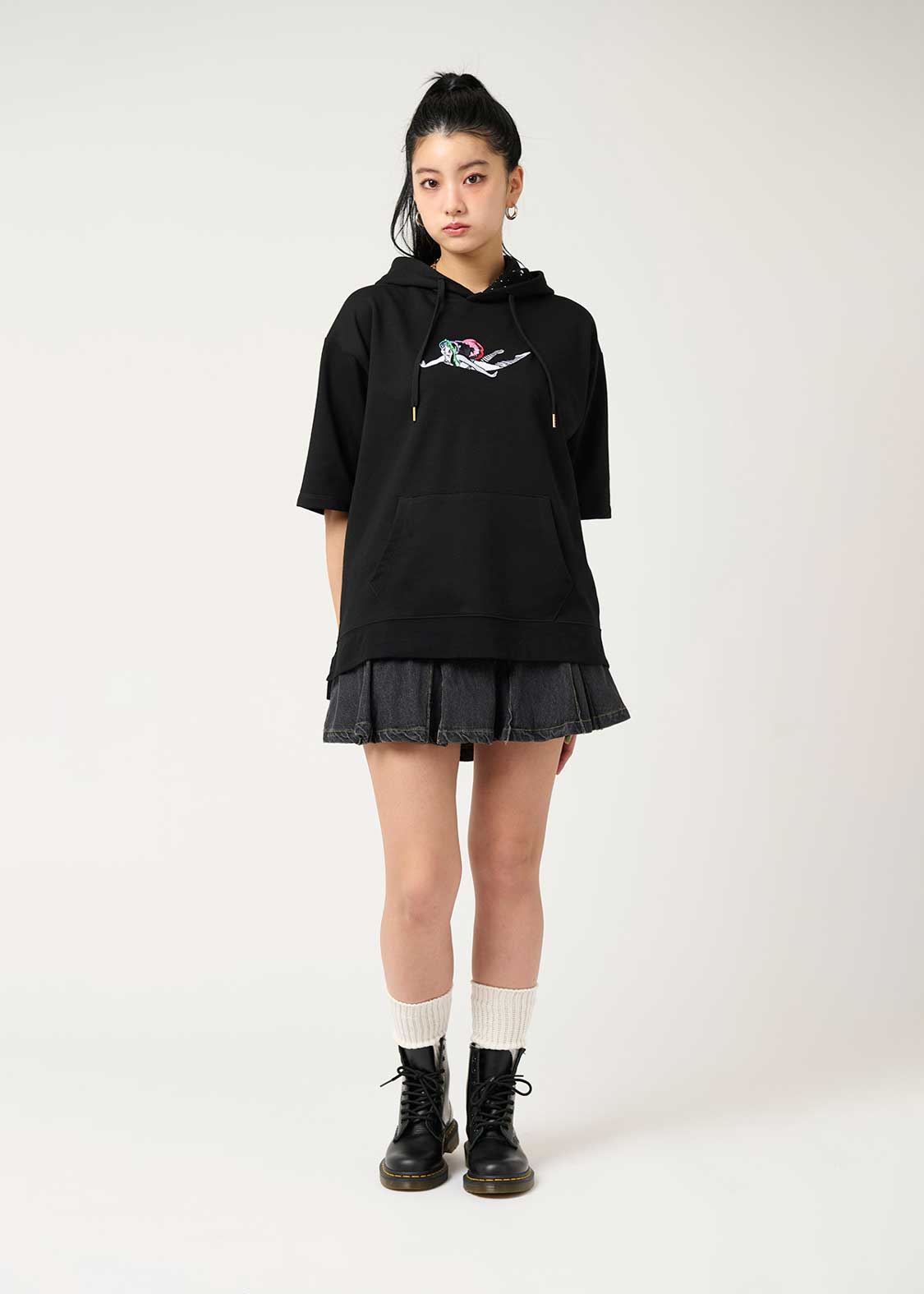 夜の散歩｜ミニ裏毛ビッグシルエット半袖パーカー｜ユニセックス