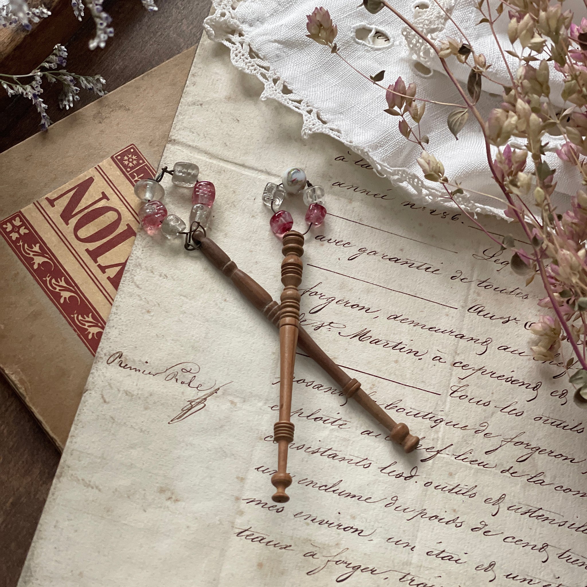 アンティークベルギー ブルージュ 草花紋様 ボビン編みリネンレース