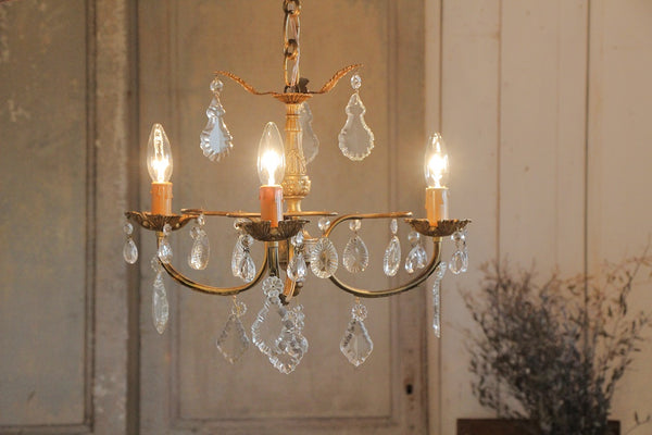 ゴールドシャンデリア フランス製3灯 クラシックスタイル ゴールド