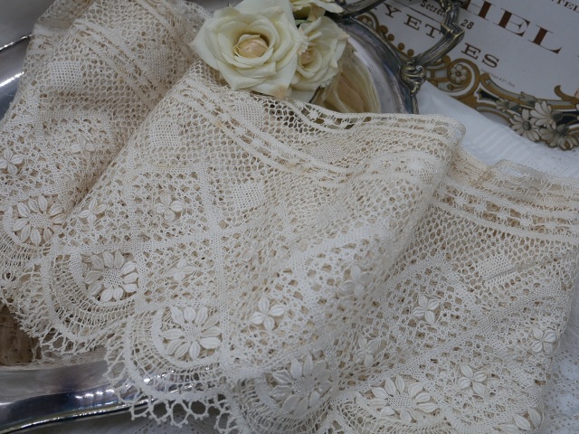 アンティーク＆ブロカント / レース /フランスアンティ―クハンドメイド